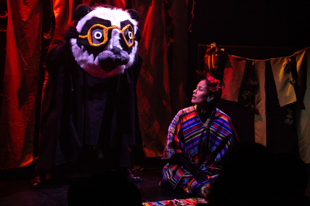 Edd Londoño y Natalia Izquierdo en "El viaje de Yuitima" dir: Juan Pablo Astudillo. foto: FunBarba